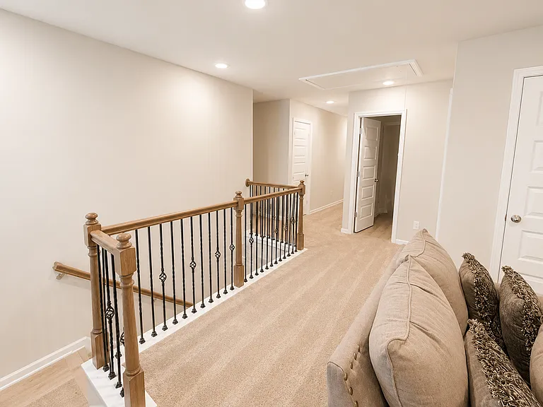 1104 Gilbert Ct — Photo 15