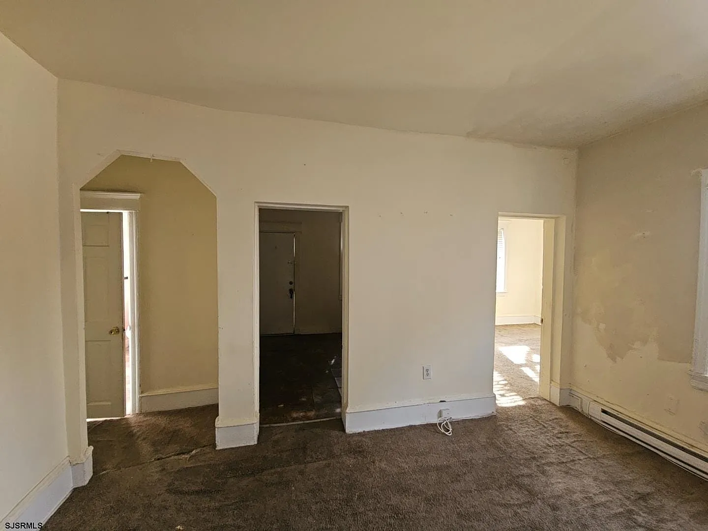 2 bed, 1.0 bath, $1,450 — Photo 2