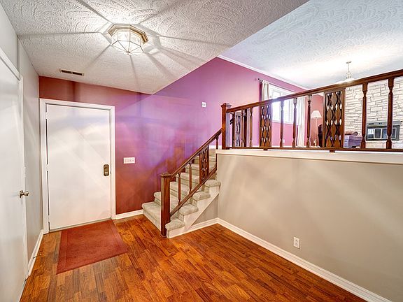 4th image of 2600 Deborah Dr