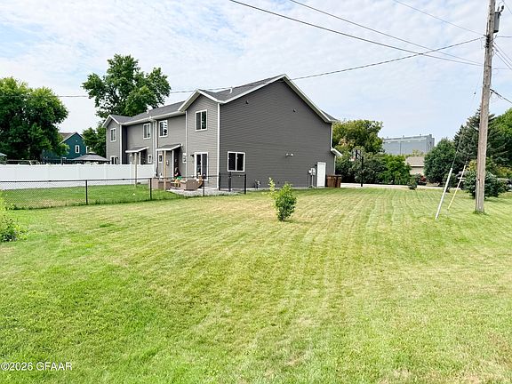 3rd image of 380 Morrison Ave