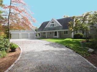 24 Hetty Green Dr, Dartmouth, MA 02748