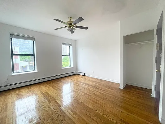 Rented by Pear NYC LLC | media 32