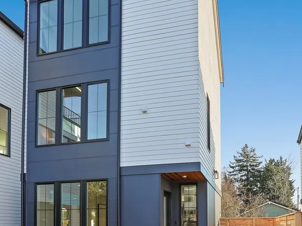 8757 Palatine Avenue N #B, Seattle, WA 98103