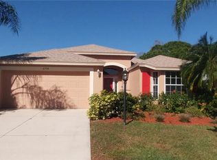 6708 Cheswick St, Sarasota, FL 34243
