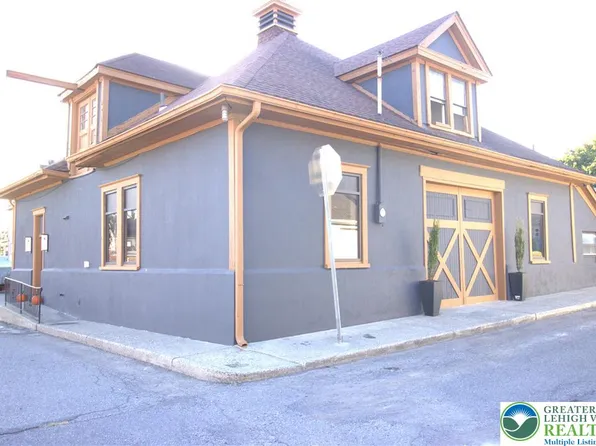 1020 Currant St N, Catasauqua, PA 18032