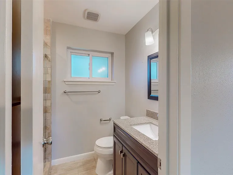 5338 Creekbend Dr — Photo 26