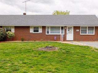 4100 Roark Mill Rd, Hurt, VA 24563