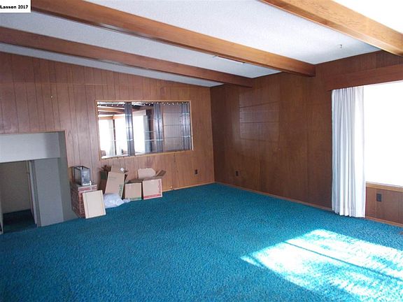 3rd image of 880 Paiute Ln