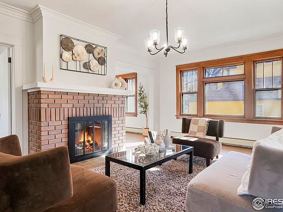 4th image of 414 Bowen St