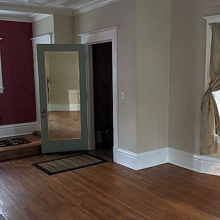 5th image of 1301 Sigsbee St SE