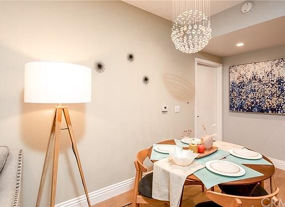 3rd image of 2939 Leeward Ave #618