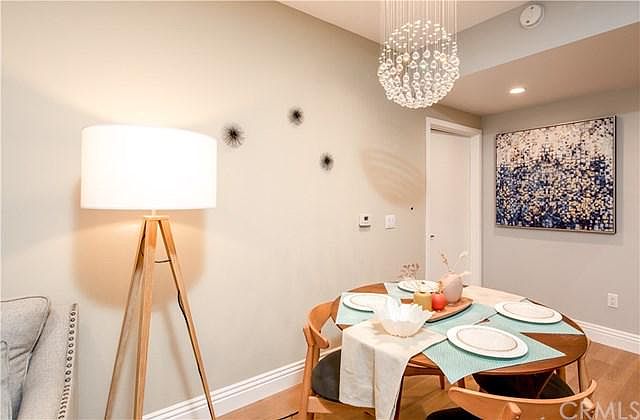 1st image of 2939 Leeward Ave #305