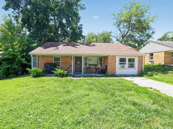2063 Tecumseh Rd, Manhattan, KS 66502