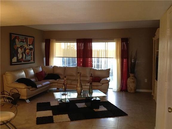 5th image of 1305 NW 124th Ave