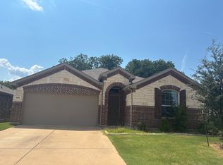 2170 Alamandine Ave, Crossroads, TX 76227