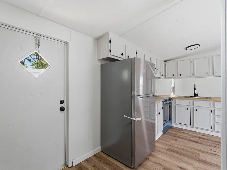 188 Bismarck Dr — Photo 10