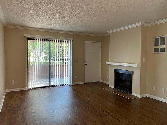 5th image of 399 W Bay St APT C102