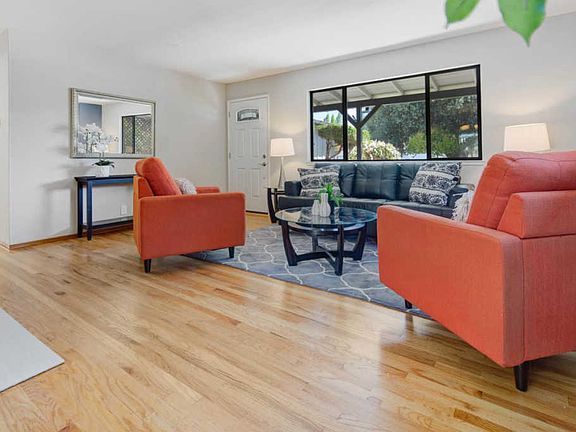 4th image of 1343 Petal Way