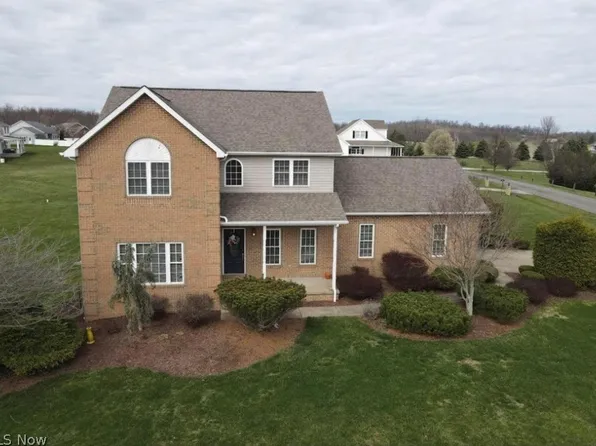 69200 Cardinal Dr, Saint Clairsville, OH 43950