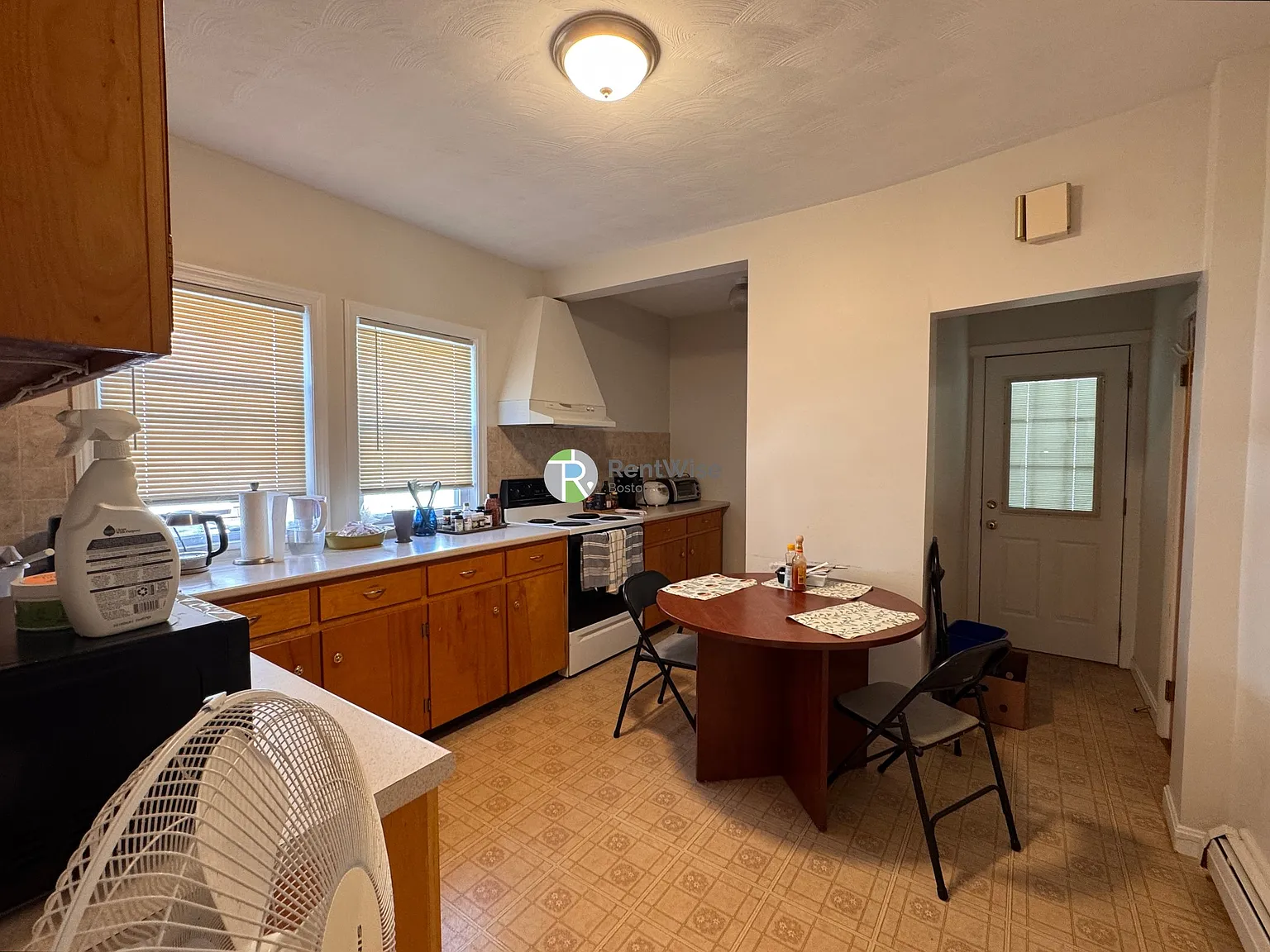 144 W Adams St — Photo 2