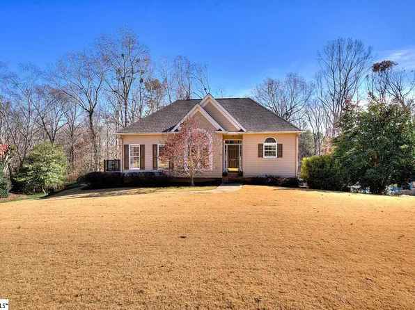 228 Goldenstar Ln, Greer, SC 29651
