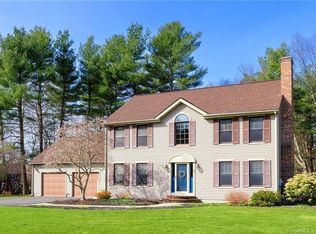 22 Sheppards Landing Rd, Woodstock, CT 06281