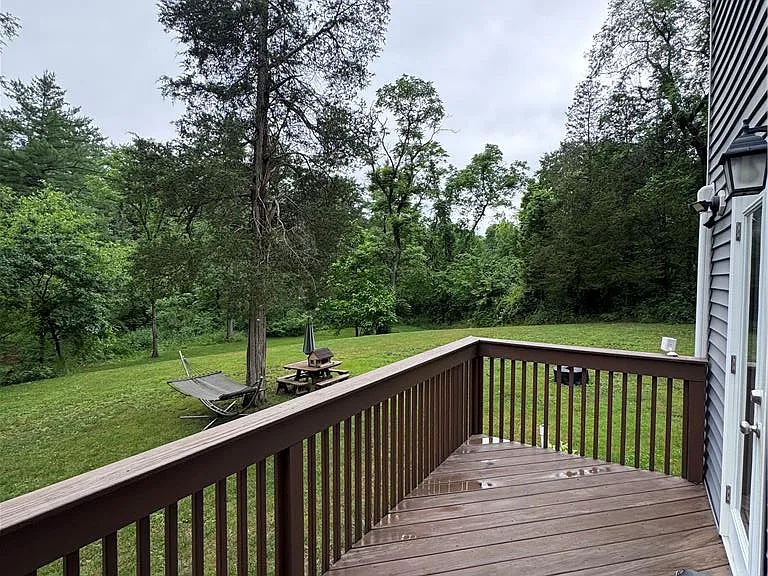 130 Hidden Spur Rd E — Photo 17