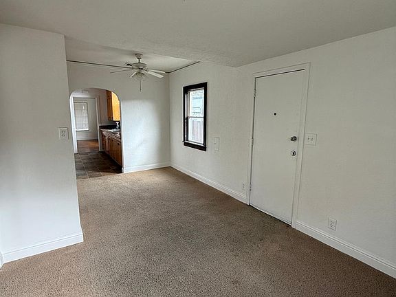 4th image of 415 Hampshire Street