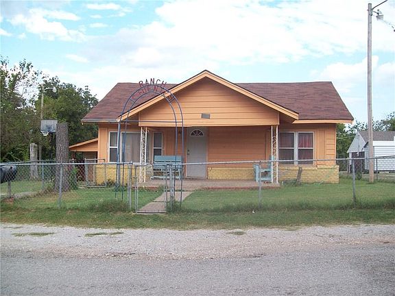 2nd image of 316 S Montie Ave