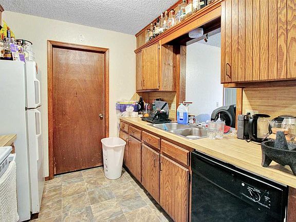 4th image of 3612 W 15th Ave