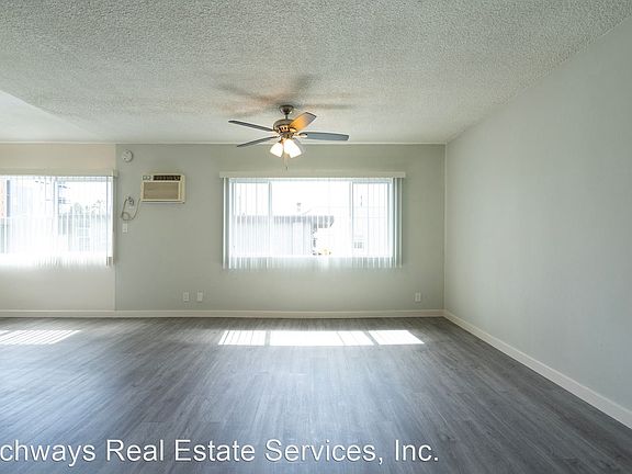 5th image of 6823 Variel Ave APT 8