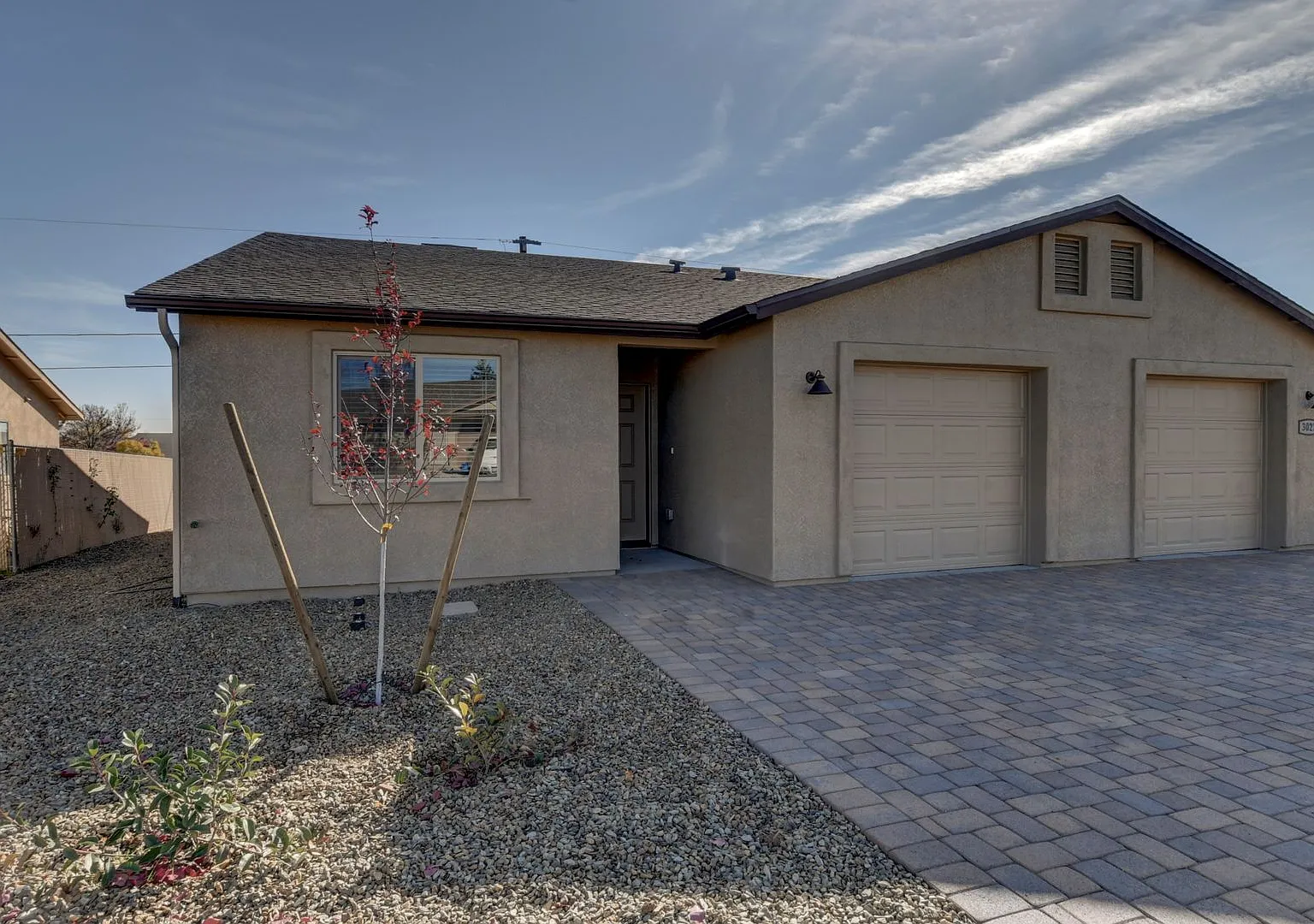 RR789 - 3027 N Corrine Dr — Photo 3
