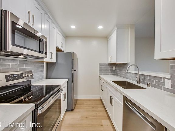 2nd image of 725 Cowper St APT 43