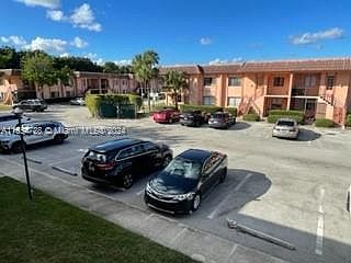 2nd image of 235 Lakeview Dr APT 201
