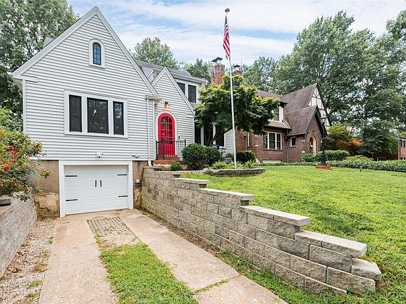3rd image of 216 Kingsville Ct