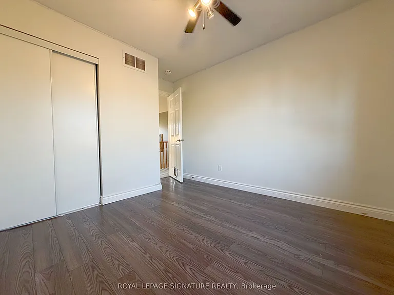 584 Shaftsbury St — Photo 13
