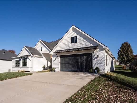 4th image of 1210 Signal Lake Ct