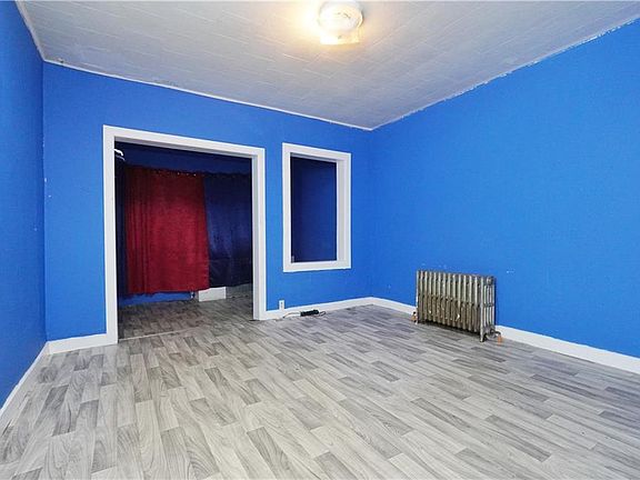 3rd image of 90 Laurel Ave