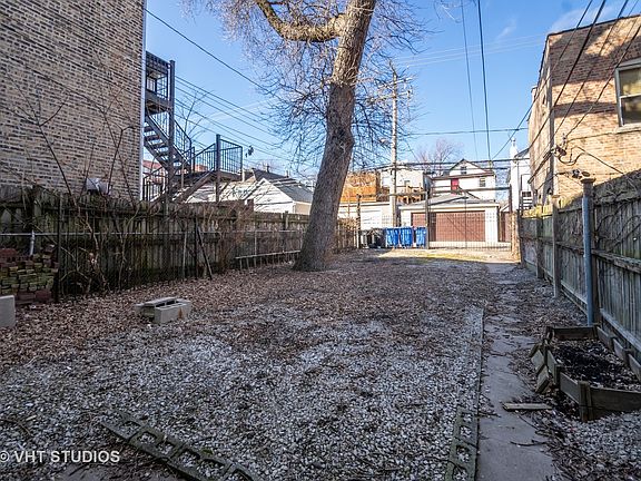 3rd image of 2638 W Cortland St