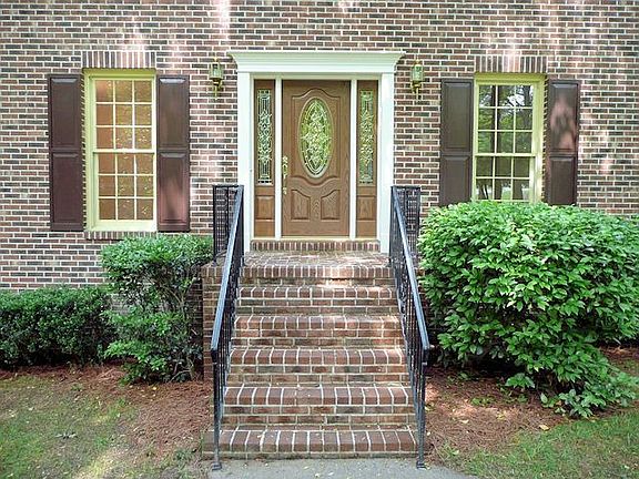2nd image of 22 Brookcrest Dr