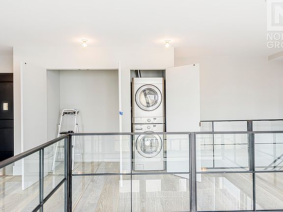 3rd image of 158 Hester St #F8