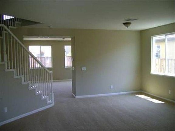3rd image of 4742 Newton Falls Ln