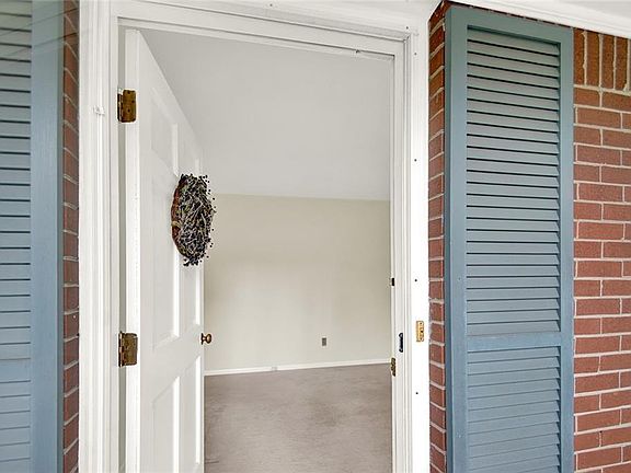 4th image of 5597 Bob White Cir