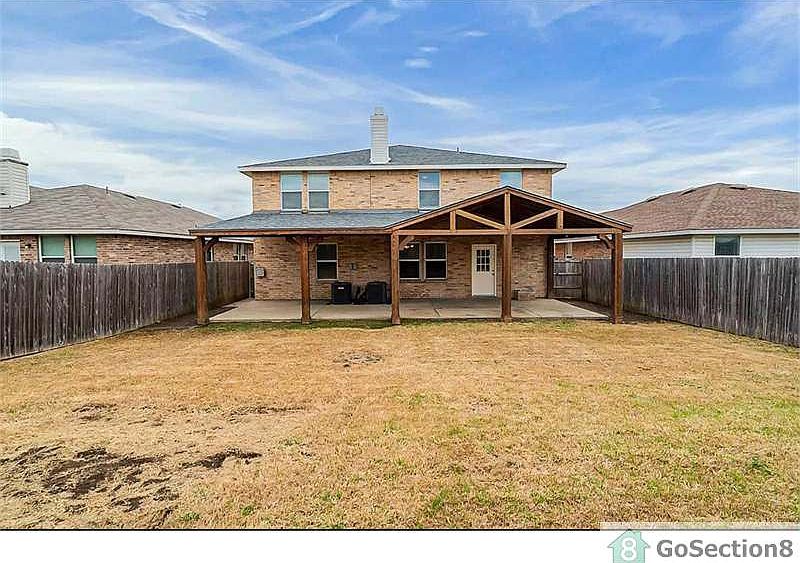 1st image of 1122 Wyatt Earp Dr