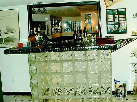 Glass block bar in finished 