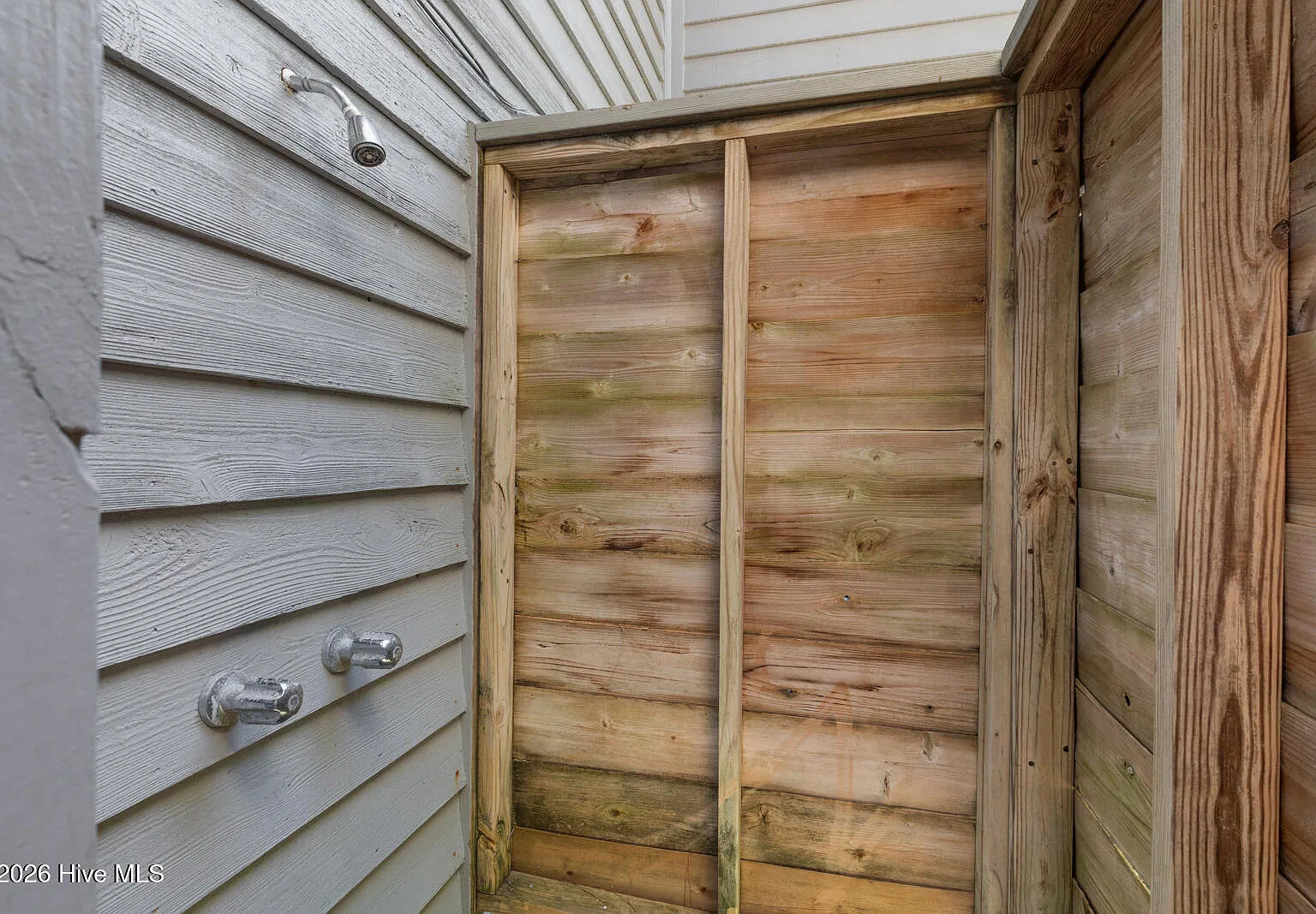 3 bed, 2.5 bath, $2,650 — Photo 3