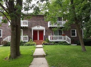 1305 Camden Way UNIT A, Waukesha, WI 53186