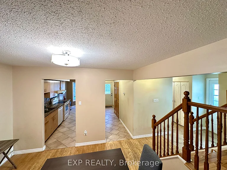 35 Barra Ave — Photo 8