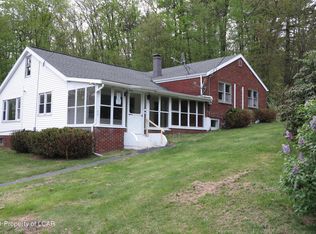84 Old Berwick Rd, Drums, PA 18222