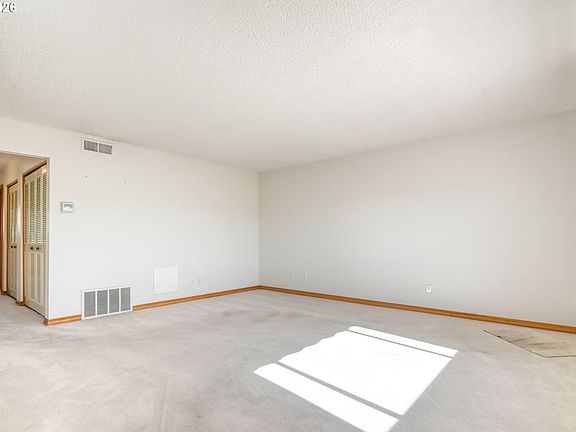 5th image of 1900 NW Carden Ave APT 22